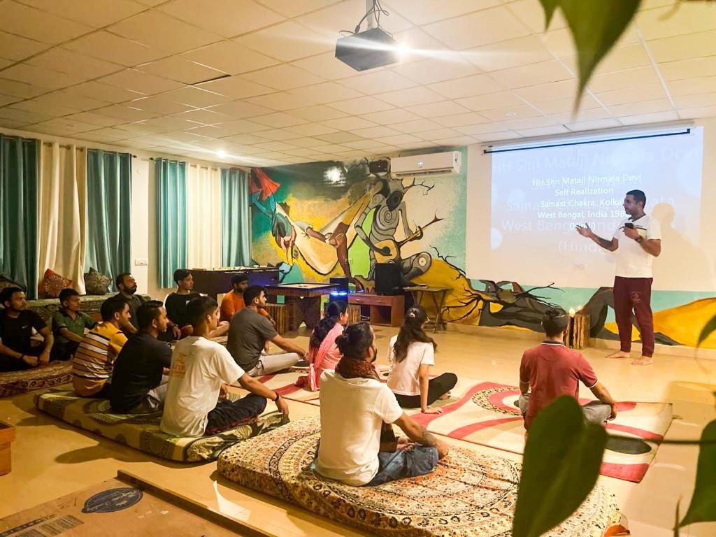 Karwaan Hostel Rishīkesh Dış mekan fotoğraf